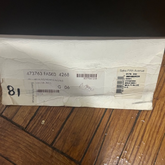 Gucci Sneakers - Picture 4 of 6